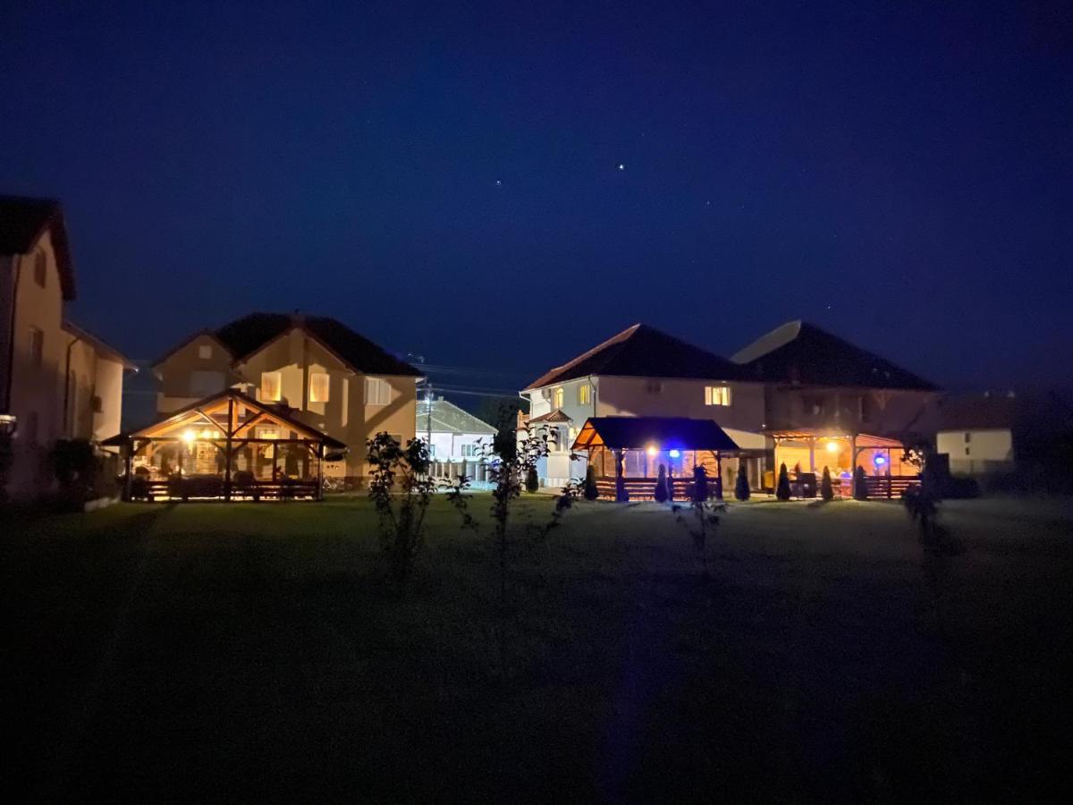 Absolut Residence Haţeg المظهر الخارجي الصورة